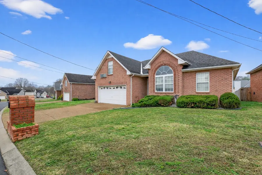 116 Edgeview Dr, Hendersonville, TN 37075 - Image #3