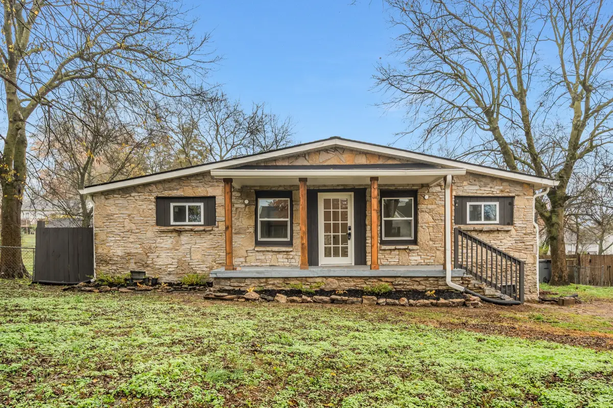 1421 Mohawk Trl, Madison, TN 37115 - Image #1