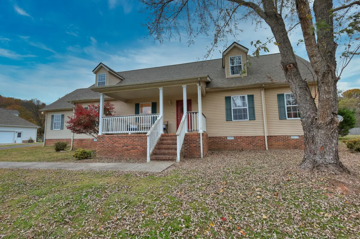 217 Amanda Dr, Bell Buckle, TN 37020 - Image #1