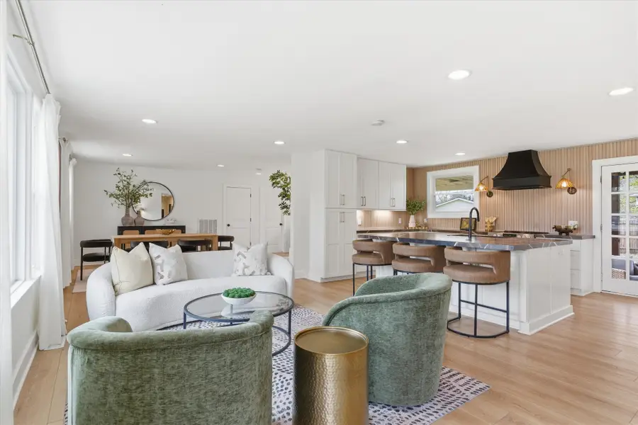 405 Meadowgreen Dr, Franklin, TN 37069 - Image #3