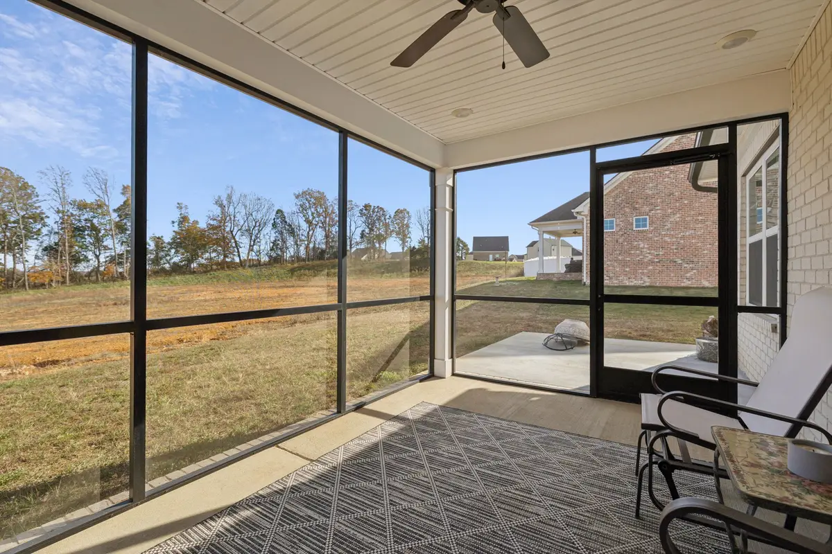 1166 Amber Hills Dr, Ashland City, TN 37015 - Image #1