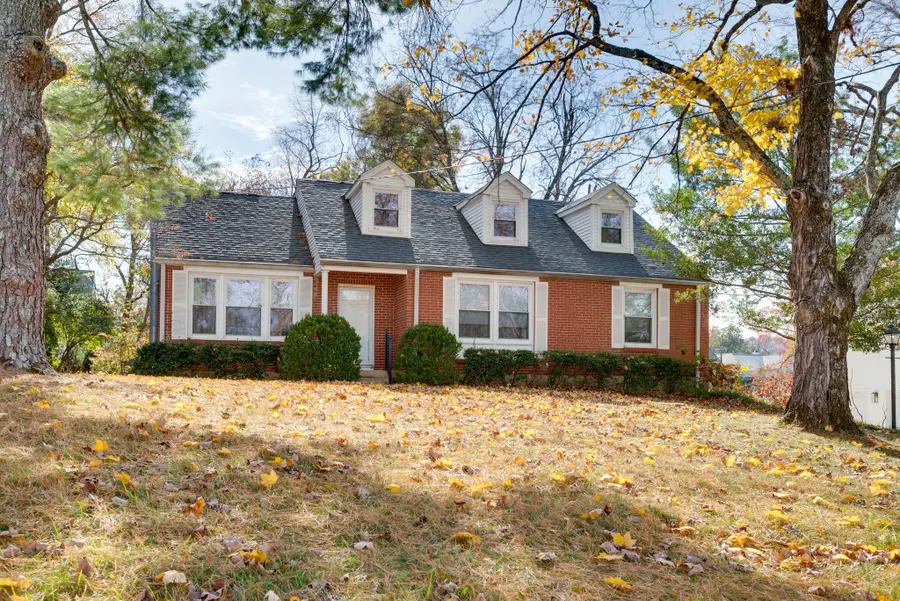 1131 Brookmeade Dr, Nashville, TN 37204 - Image #2