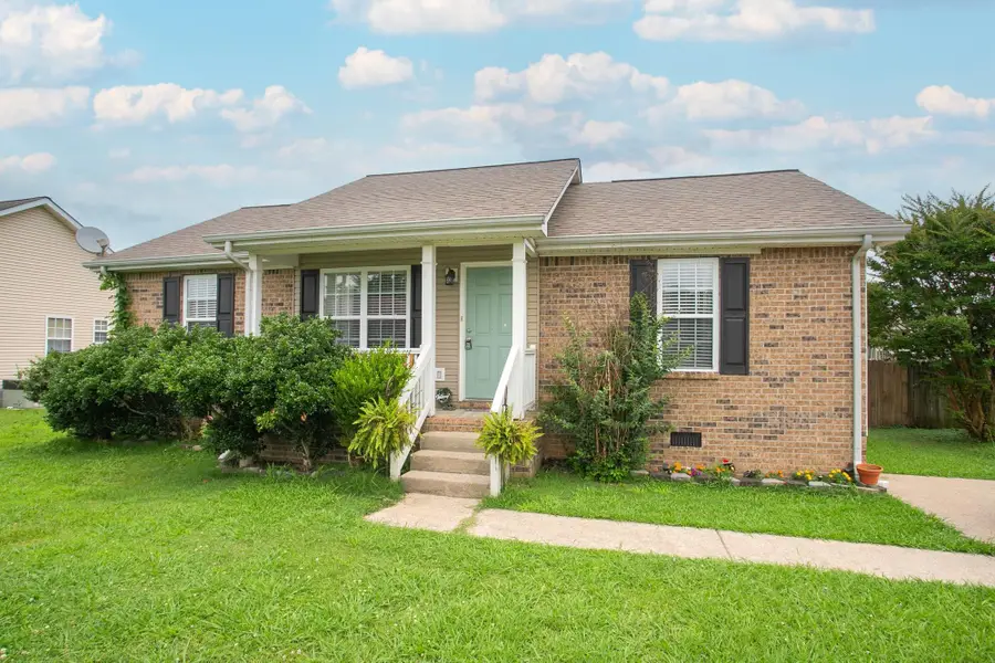 1367 Piercy Ct, Lebanon, TN 37087 - Image #2