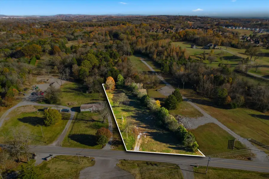 6135 Beckwith Rd, Mount Juliet, TN 37122 - Image #3