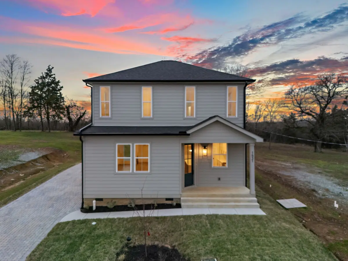 1531 E Stewarts Ln, Nashville, TN 37218 - #1