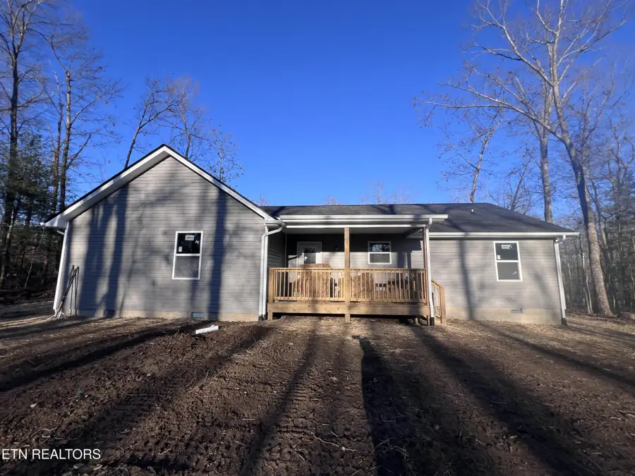 512 St. Anthony Drive, Jamestown, TN 38556 - #2