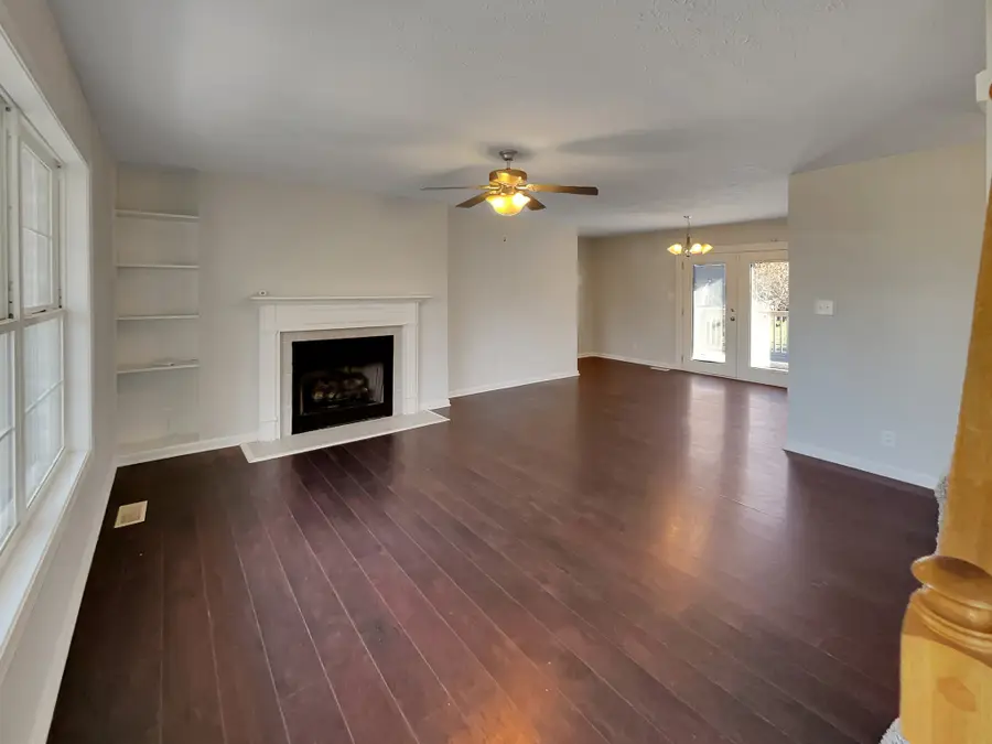 1837 Twin Rivers Rd, Clarksville, TN 37040 - #3