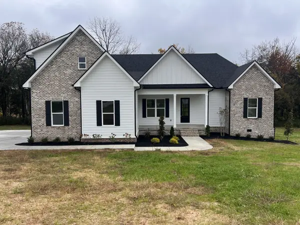 330 Thoroughbred Ln, Hartsville, TN 37074