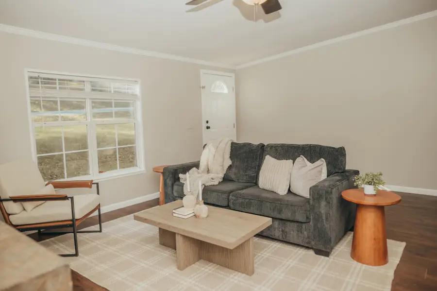 1232 Valleyview Dr, Hermitage, TN 37076 - Image #2