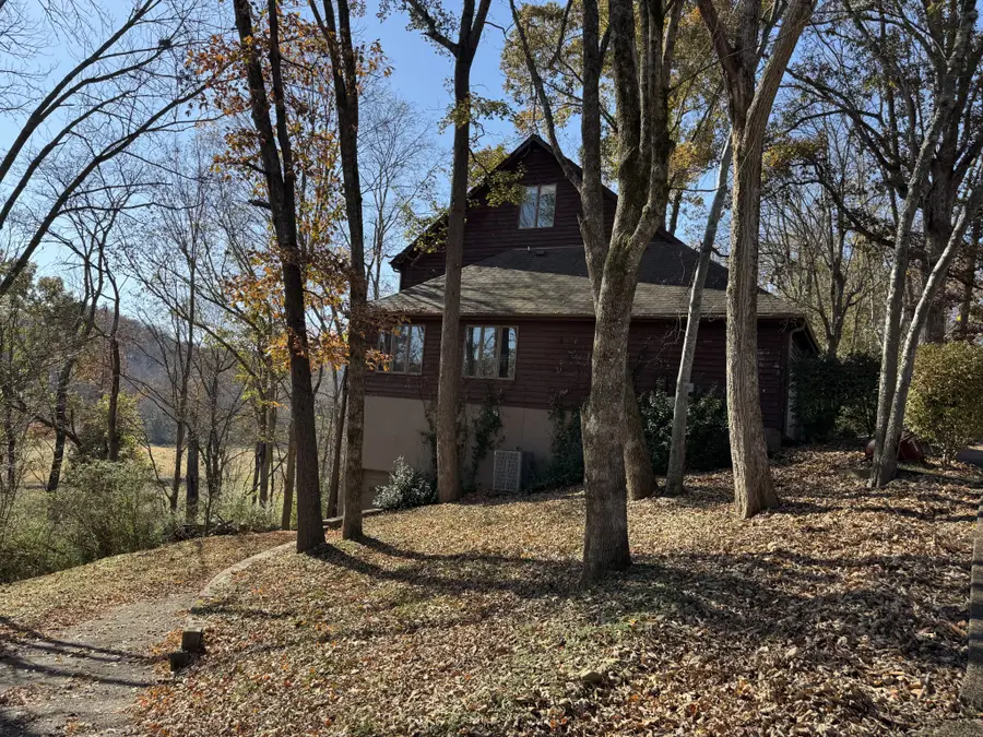 1304 Sycamore Valley Rd, Ashland City, TN 37015 - Image #2