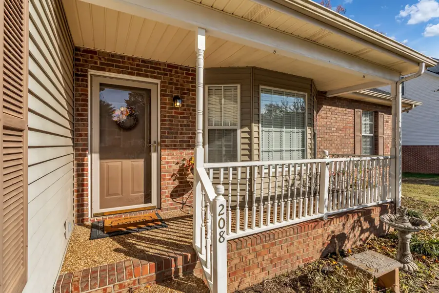 208 Beechbrook Ct, White House, TN 37188 - Image #3