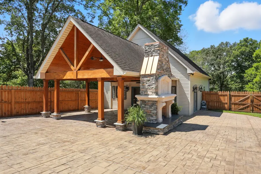 213 Mccreary Hts, Dickson, TN 37055 - Image #2