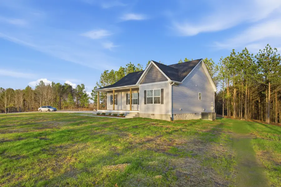 34 Pafford Ln, Erin, TN 37061 - Image #2