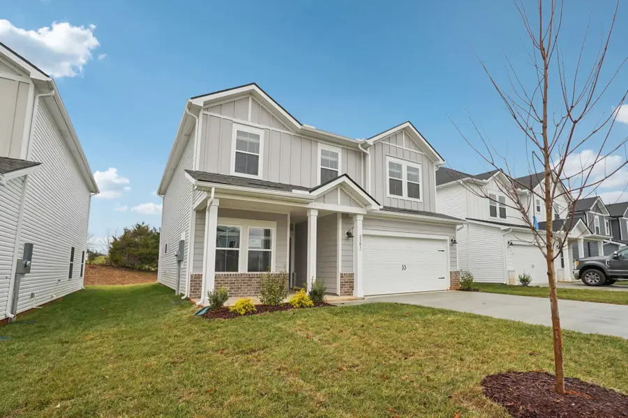 2381 Woodmeadow Dr, Clarksville, TN 37043 - Image #2