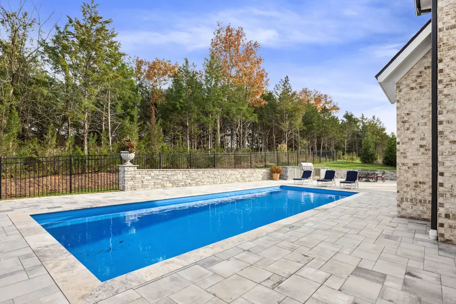 1016 Sinatra Dr, Nolensville, TN 37135 - Image #2