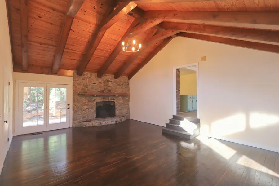 220 Peytons Creek Rd, Carthage, TN 37030 - Image #2