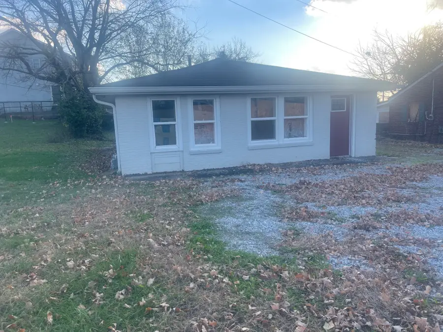 506 15th Ave W, Springfield, TN 37172 - #3