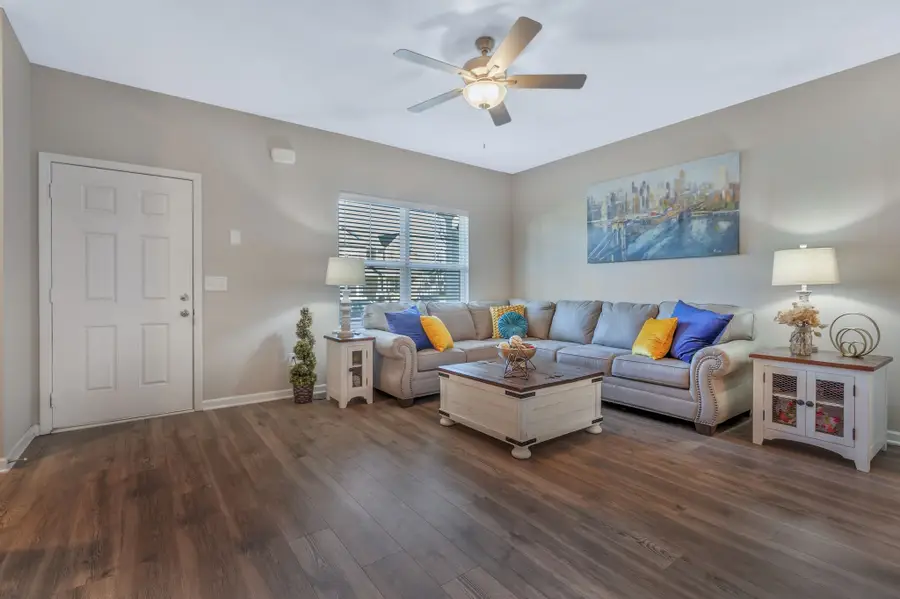 910 Bradburn Village Cir, Antioch, TN 37013 - Image #2