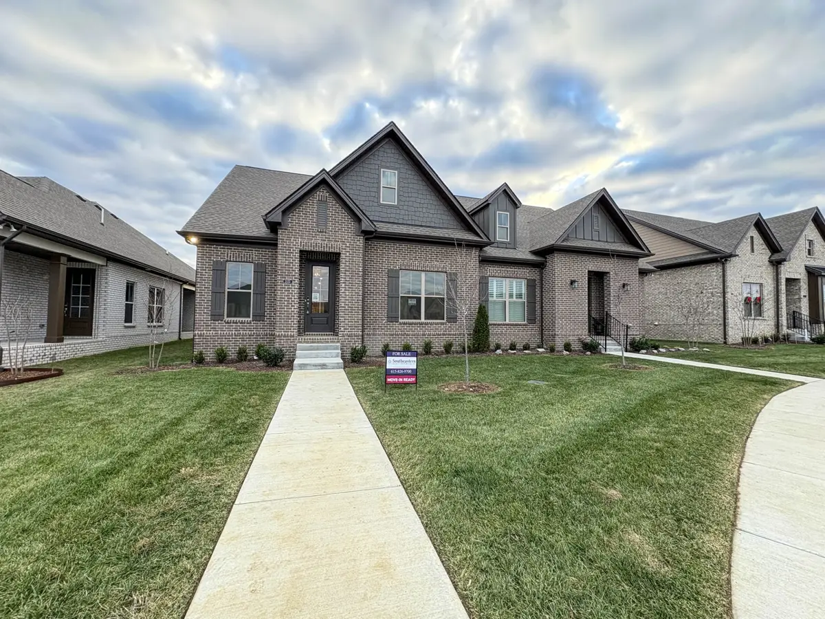 2033 Horseshoe Cir Lot 215, Gallatin, TN 37066 - #1