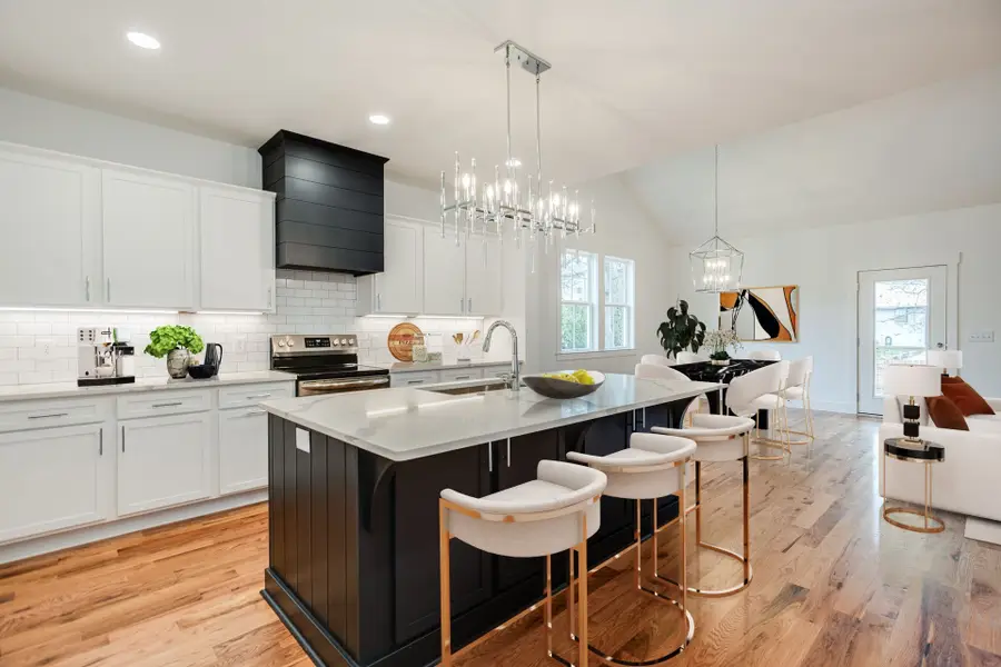 335B Mckennell Dr, Nashville, TN 37206 - Image #2