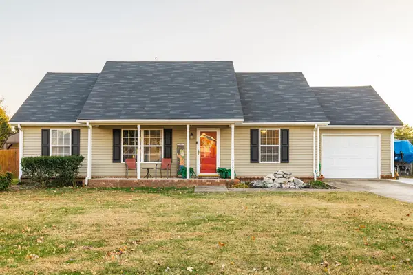 1715 Locerbie Dr, Murfreesboro, TN 37128