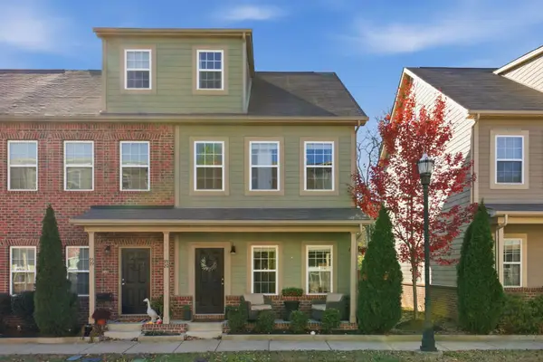 95 Plumlee Dr #20, Hendersonville, TN 37075