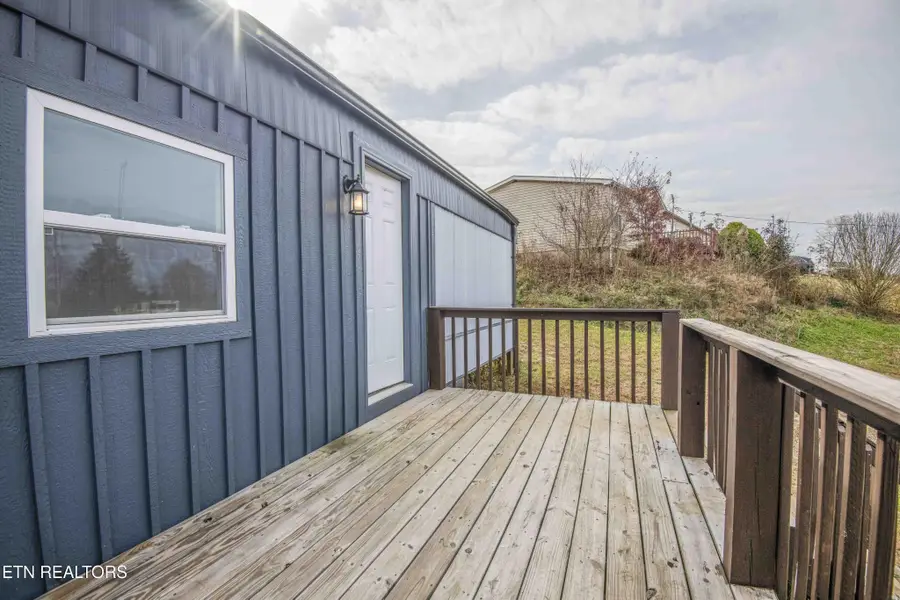 131 Valleyview Drive, Loudon, TN 37774 - Image #3