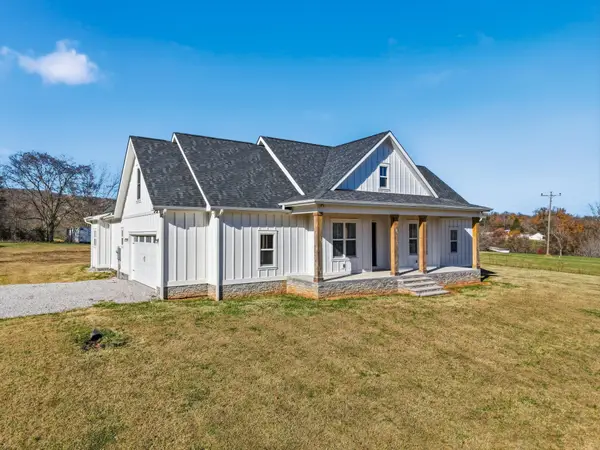 84 Tonys Ln, McMinnville, TN 37110