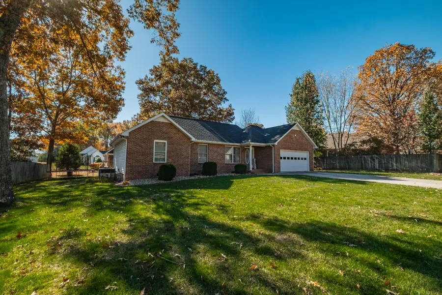 102 Point Dr, Tullahoma, TN 37388 - Image #3