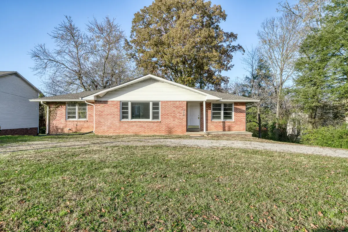 250 E 16th St, Cookeville, TN 38501 - #1