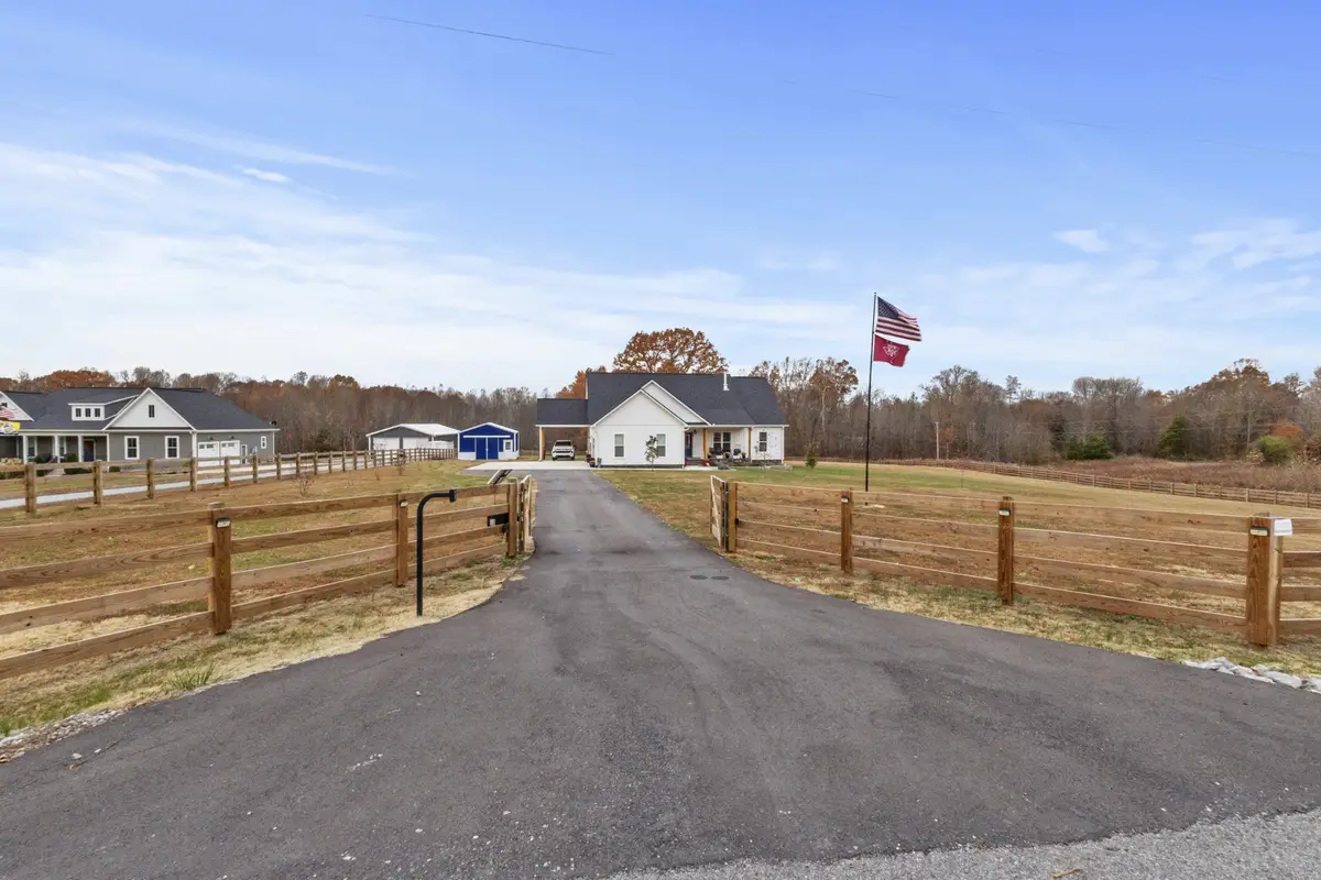 249 Claypool Rd, Bethpage, TN 37022 - Image #1