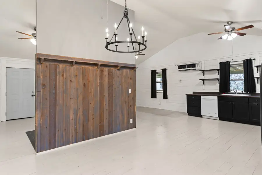 9680 Buttermilk Ridge Rd, Lawrenceburg, TN 38464 - Image #3