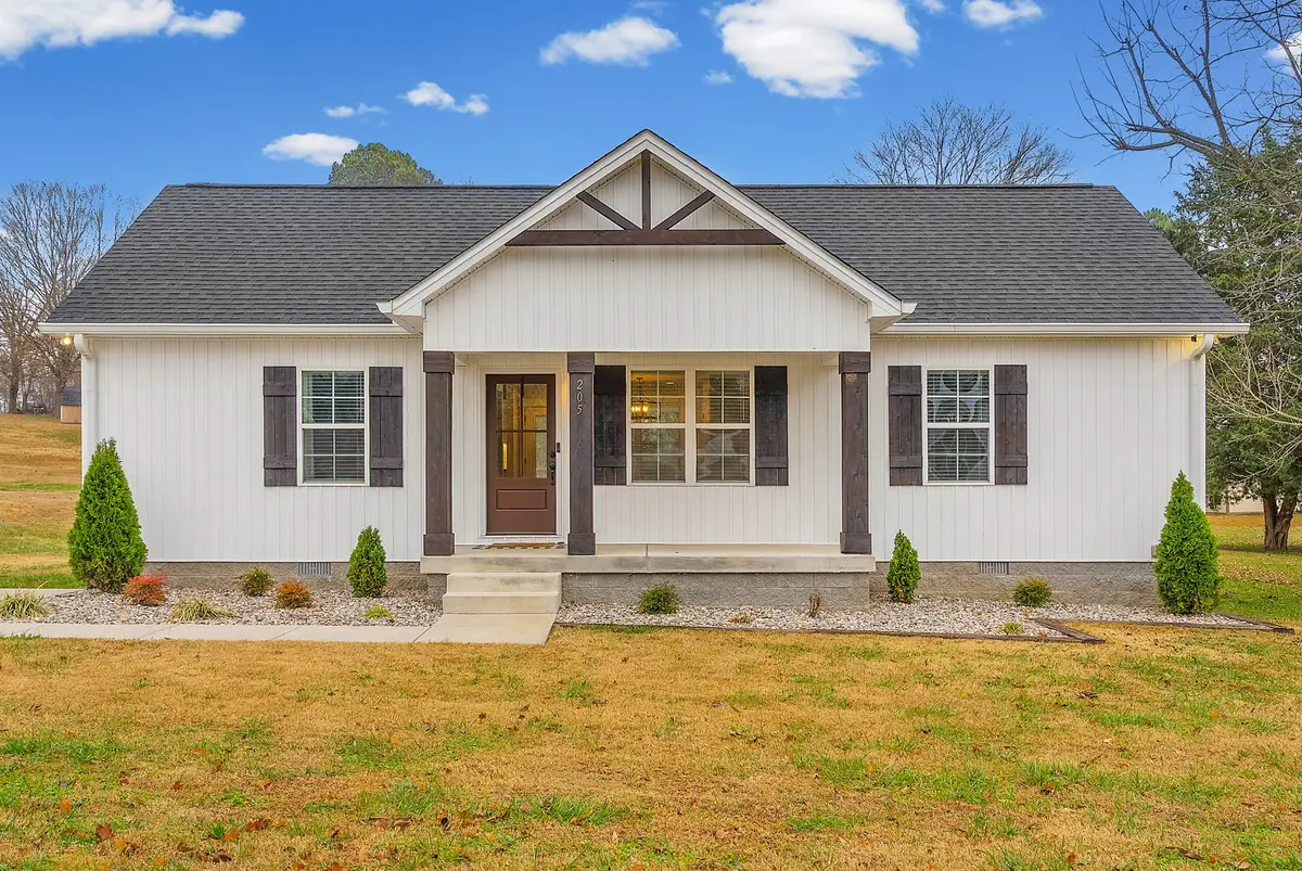 205 Maple St, Adams, TN 37010 - #1