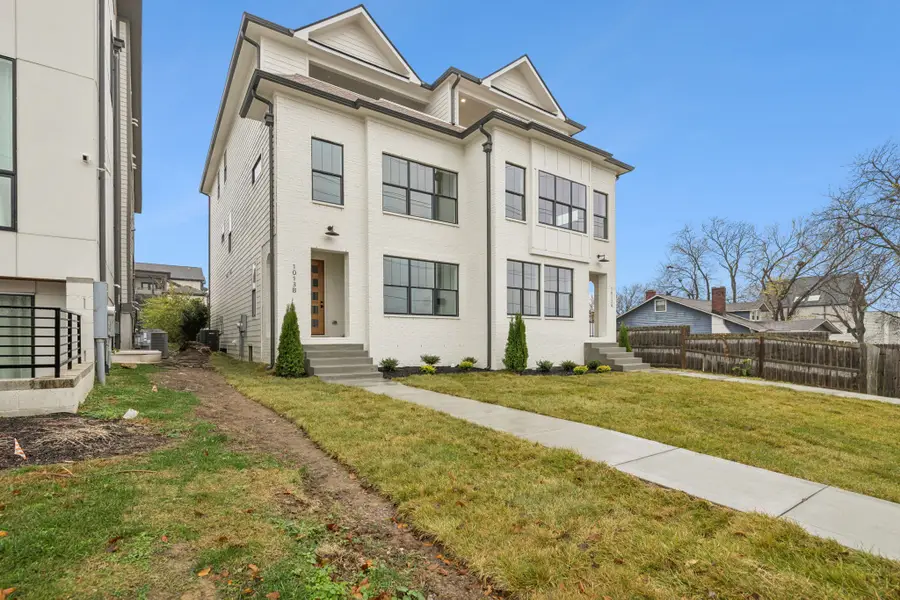 1013 Summit Ave #B, Nashville, TN 37203 - Image #2