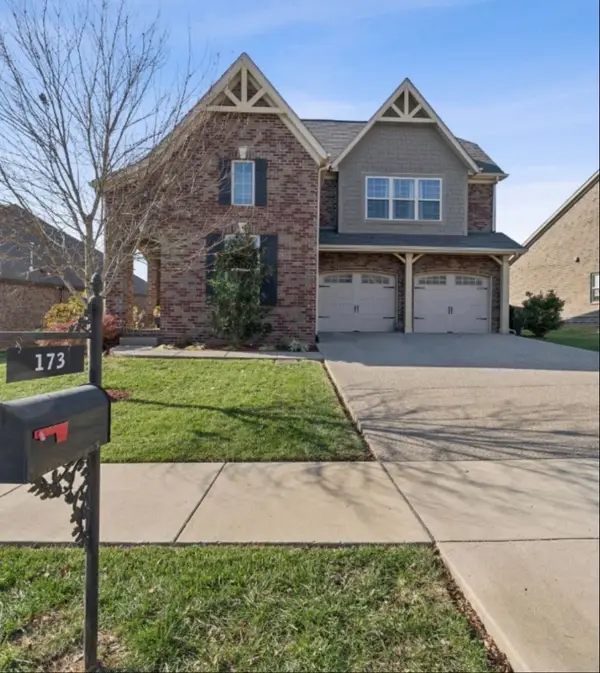 173 Monarchos Dr, Gallatin, TN 37066