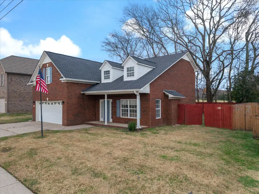 1753 Auburn Ln, Columbia, TN 38401 - Image #2