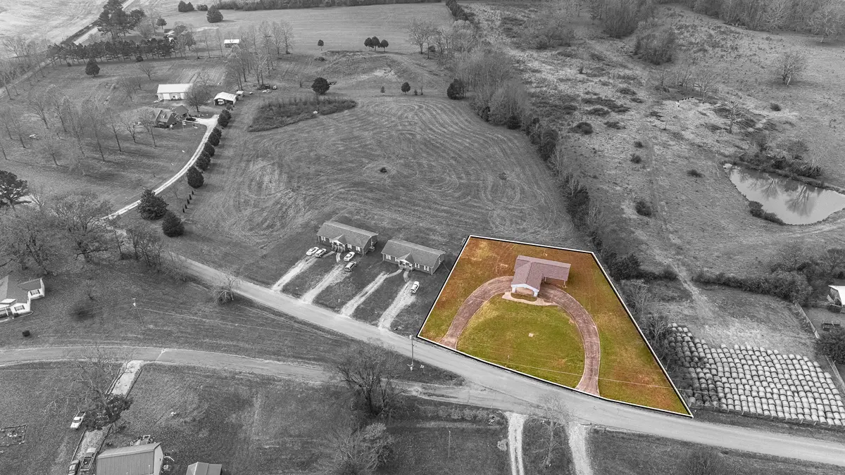 37 Old Jackson Hwy S, Saint Joseph, TN 38481 - Image #1