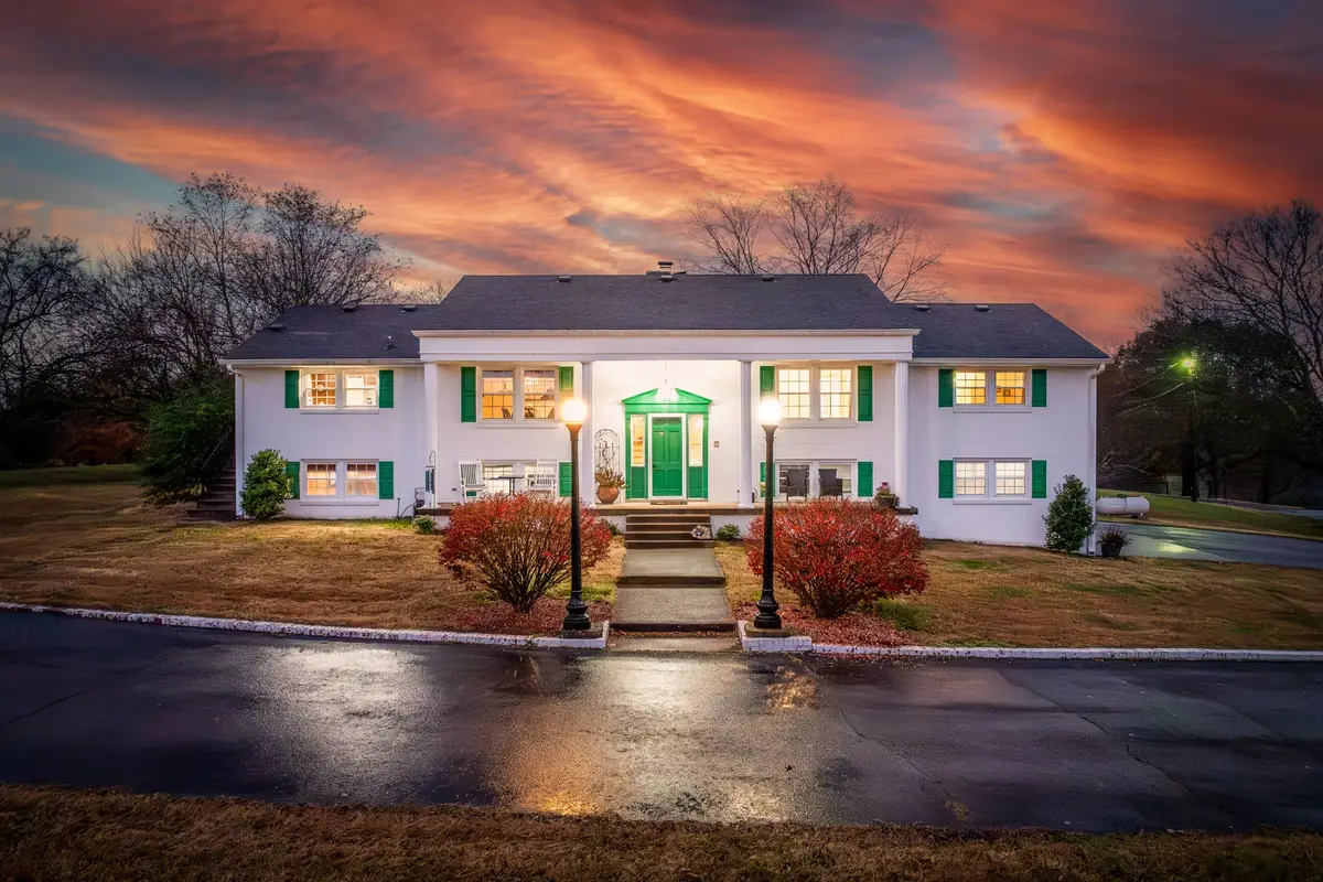 545 Puryears Bend Rd, Hartsville, TN 37074 - Image #1