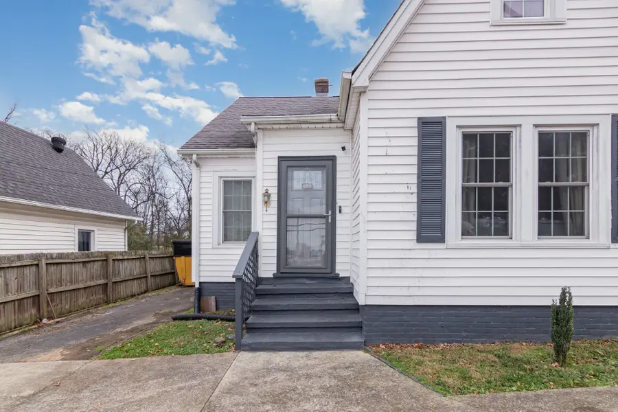 765 Greenwood Ave, Clarksville, TN 37040 - #2