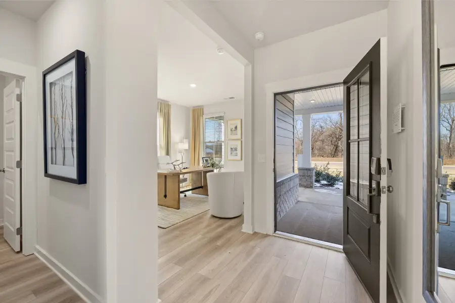 585 Sugarberry Court, Clarksville, TN 37043 - Image #3