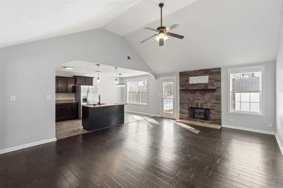 1301 Freedom Dr, Clarksville, TN 37042 - #2