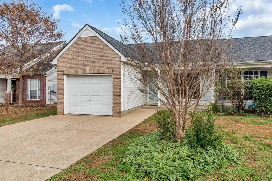 1631 Beaconcrest Cir, Murfreesboro, TN 37128 - Image #3