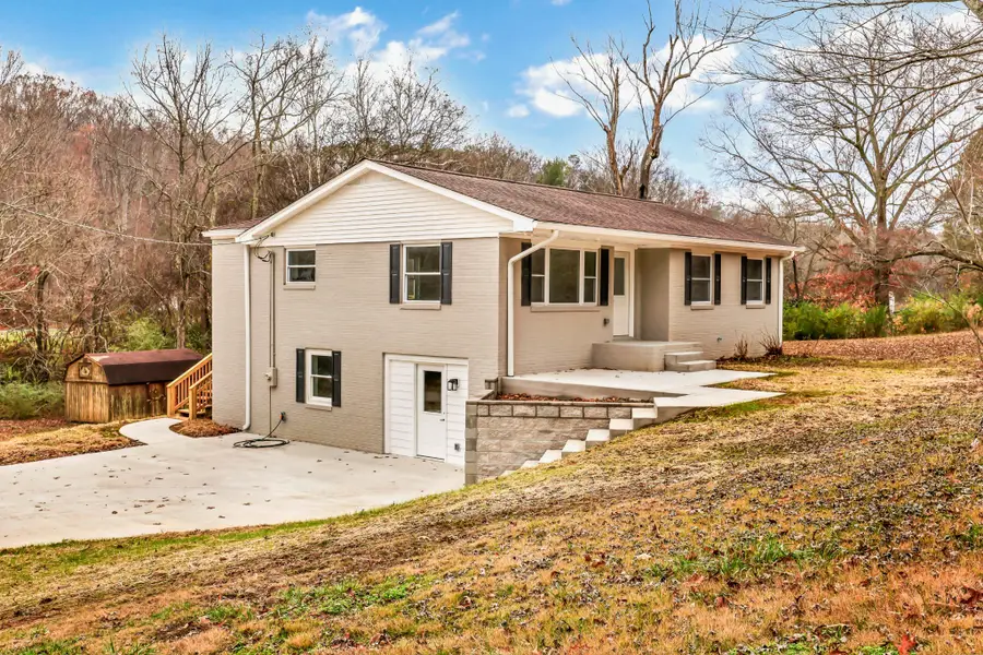 216 Valley View Rd, Dover, TN 37058 - #2