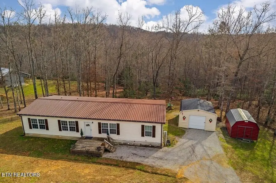 14914 Peach Stone Rd, Crawford, TN 38554 - Image #2