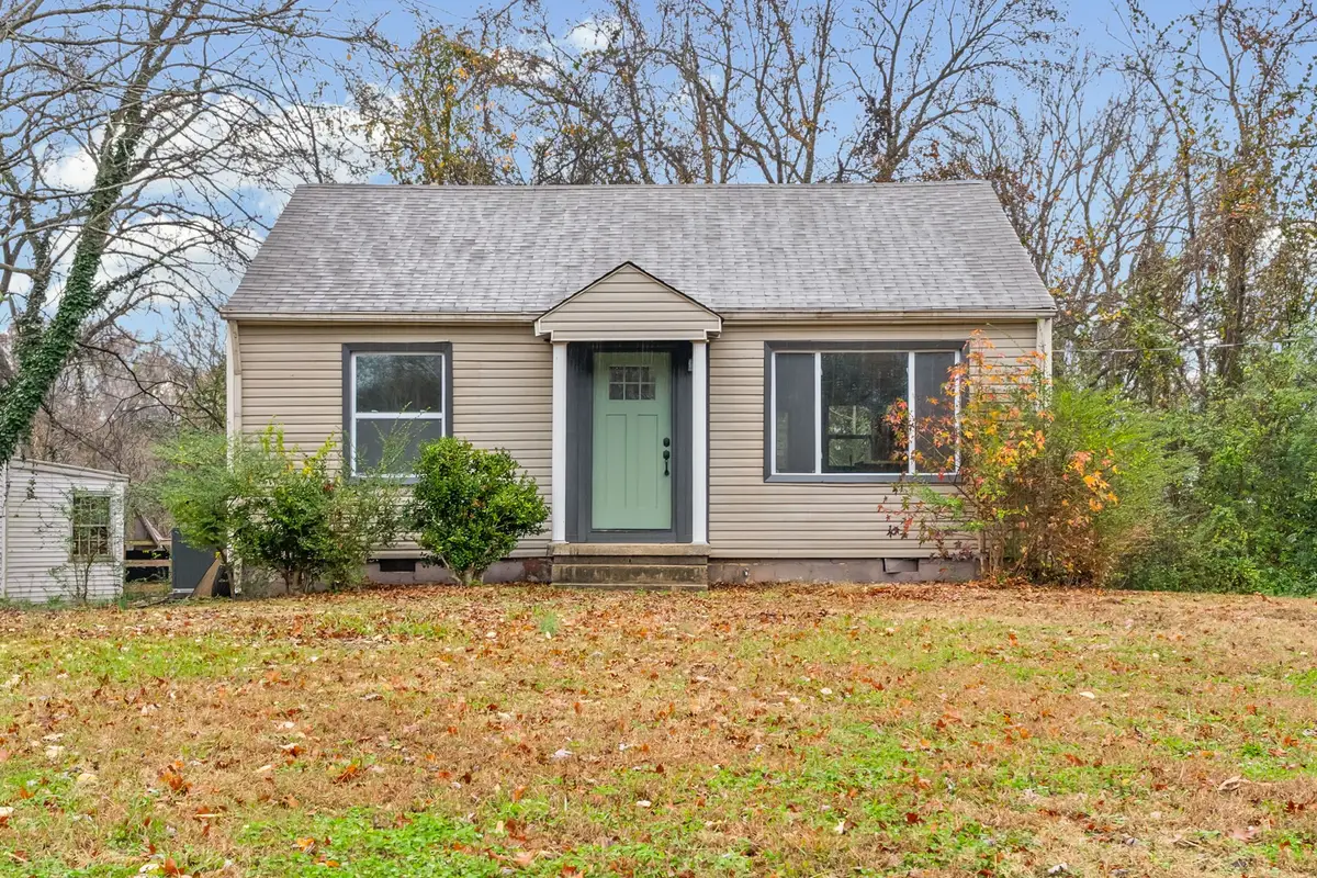 715 Mcgraw St, Clarksville, TN 37040 - #1