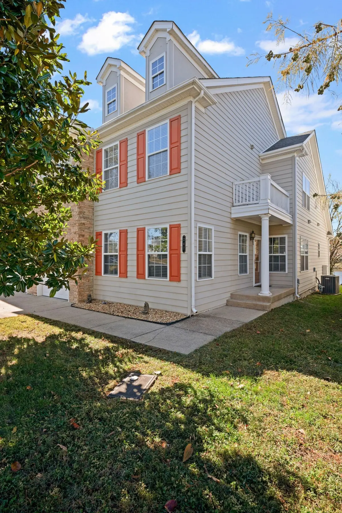 247 Harbor Village Dr, Madison, TN 37115 - Image #1