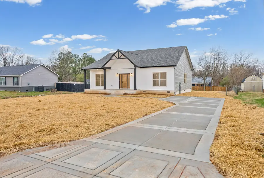 985 Long Beech Dr, Clarksville, TN 37042 - #2