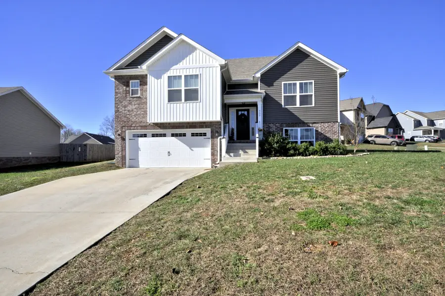 500 Macy Lynn Dr, Clarksville, TN 37042 - #2