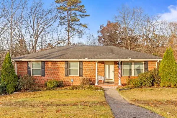 74 Kriswood Drive, Rossville, GA 30741