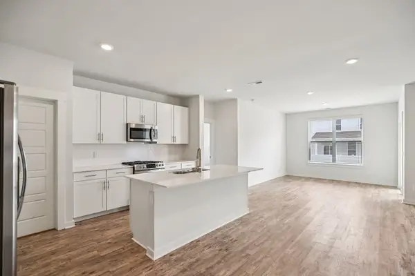 403 Wind Dance Dr, Lebanon, TN 37087